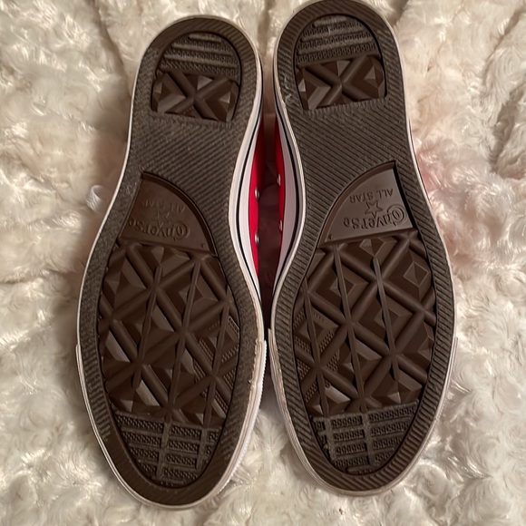 🌺🌺Converse Chuck Taylor All Star Classic🌺🌺 - Picture 3 of 5